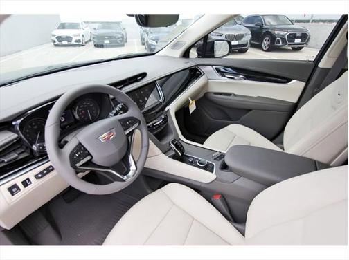 2025 Cadillac XT6 Premium Luxury FWD