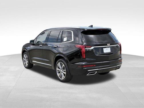 2025 Cadillac XT6 Premium Luxury FWD