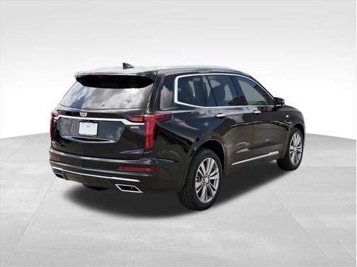 2025 Cadillac XT6 Premium Luxury FWD