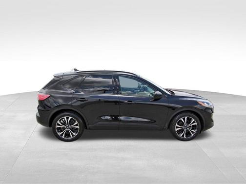 Agate Black Metallic 2021 Ford Escape SE