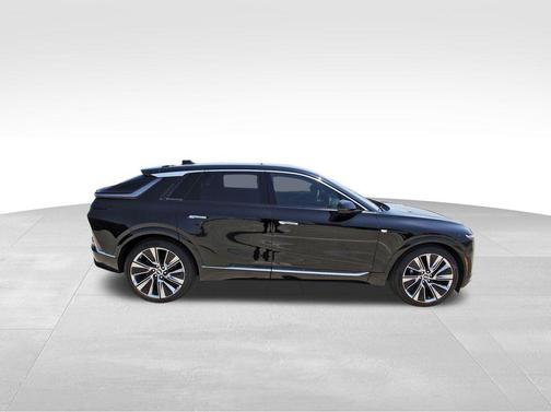 2026 Cadillac LYRIQ Signature Luxury