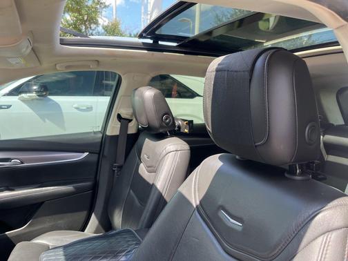 2019 Cadillac XT5 Premium Luxury