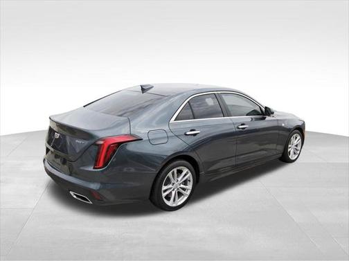 2022 Cadillac CT4 Luxury
