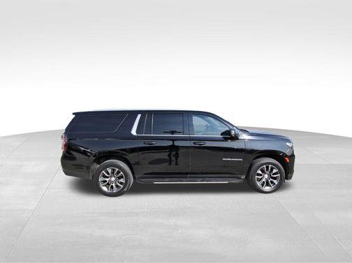 2023 Chevrolet Suburban LT