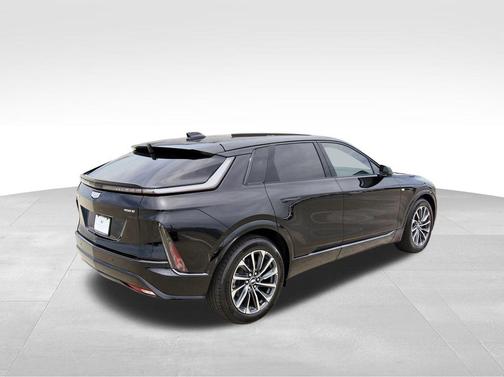 2025 Cadillac LYRIQ Sport