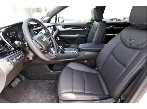 2025 Cadillac XT6 Premium Luxury FWD