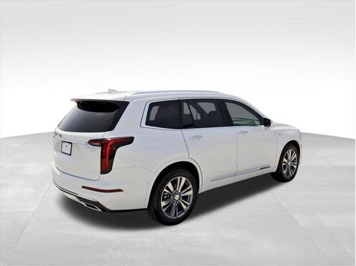 2025 Cadillac XT6 Premium Luxury FWD