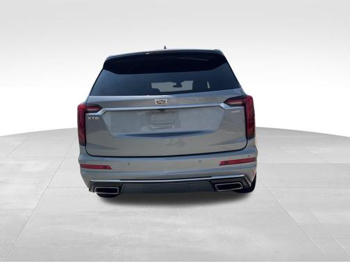 2024 Cadillac XT6 Premium Luxury FWD