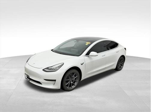 2020 Tesla Model 3 Standard Range Plus