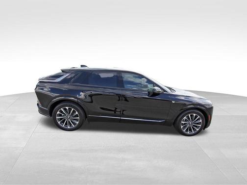 2025 Cadillac LYRIQ Sport