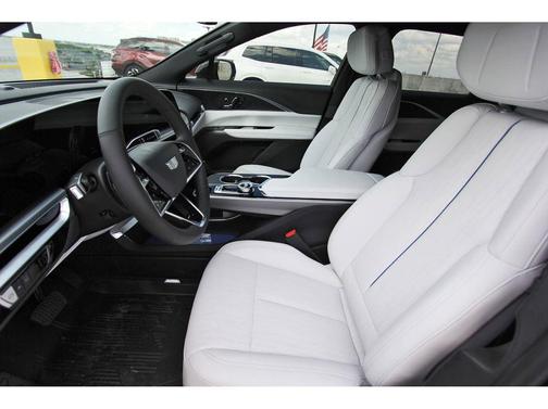2025 Cadillac LYRIQ Sport