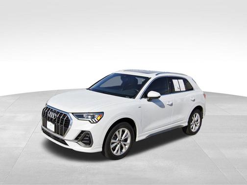 2023 Audi Q3 Premium 45 TFSI S line quattro Tiptronic