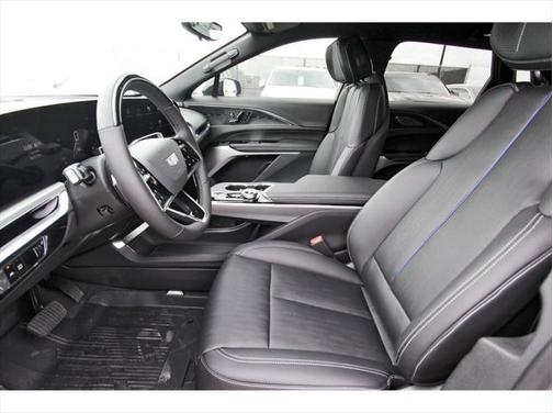 2025 Cadillac LYRIQ Sport w/1SJ