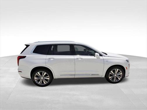2025 Cadillac XT6 Premium Luxury FWD