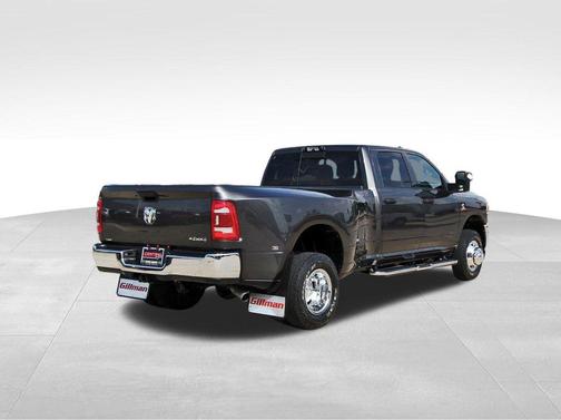 2024 RAM 3500 Tradesman Crew Cab 4x4 8' Box