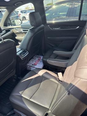 2022 Cadillac XT6 Premium Luxury FWD