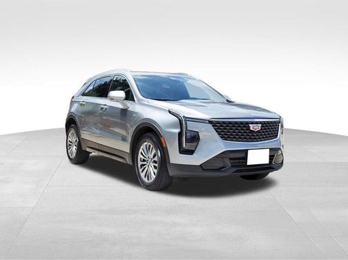 Argent Silver Metallic 2025 Cadillac XT4 Premium Luxury