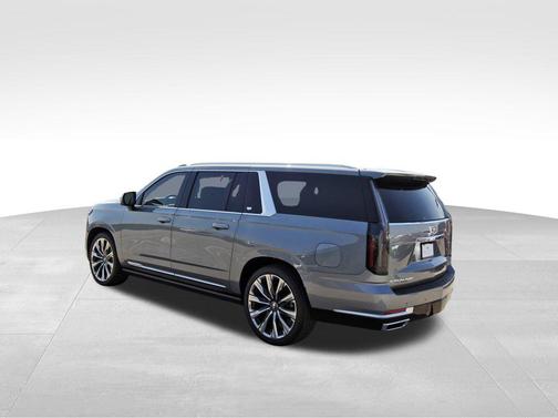 2026 Cadillac Escalade ESV Luxury