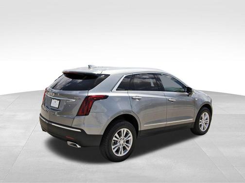 2025 Cadillac XT5 Luxury