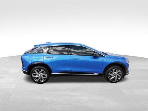 2026 Cadillac OPTIQ Luxury