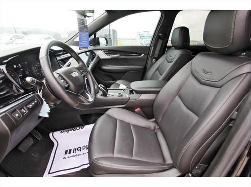 2024 Cadillac XT6 Premium Luxury FWD