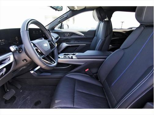 2025 Cadillac LYRIQ Sport w/1SJ