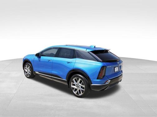 2025 Cadillac OPTIQ Luxury 1 AWD