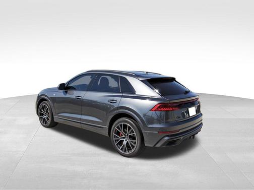 2021 Audi Q8 55 Prestige