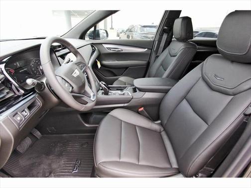 2025 Cadillac XT6 Luxury FWD