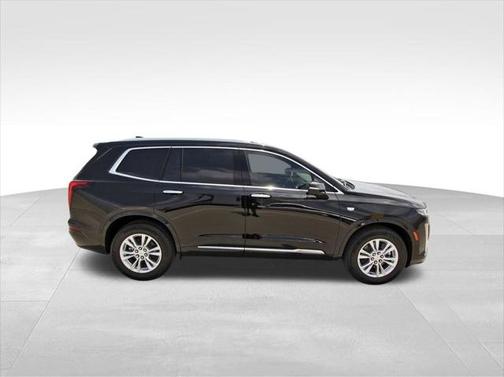 2025 Cadillac XT6 Luxury FWD