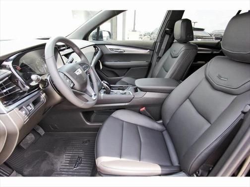 2025 Cadillac XT6 Luxury FWD