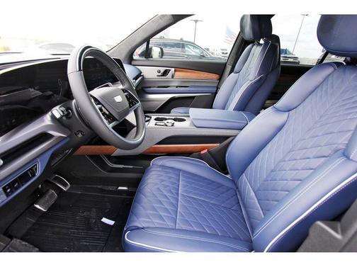 2026 Cadillac VISTIQ Premium Luxury