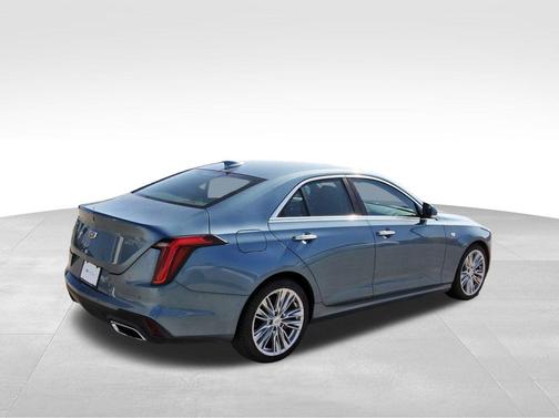 2023 Cadillac CT4 Premium Luxury