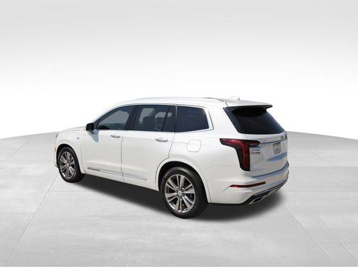 2023 Cadillac XT6 Premium Luxury FWD