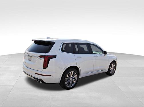 2023 Cadillac XT6 Premium Luxury FWD