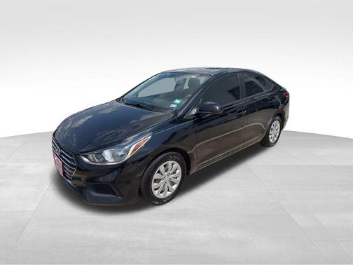 2022 Hyundai Accent SE