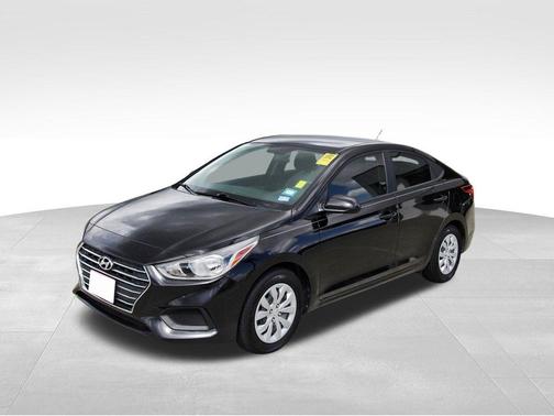 2022 Hyundai Accent SE