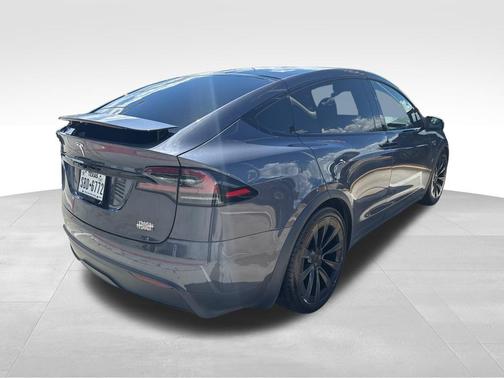 2022 Tesla Model X Plaid Tri Motor All-Wheel Drive