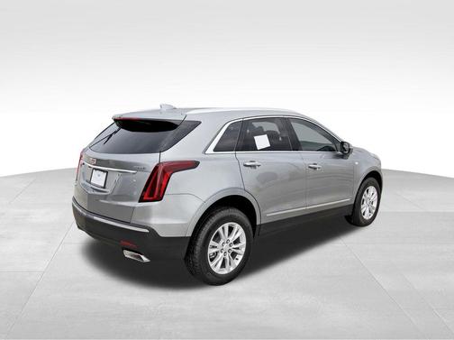 2025 Cadillac XT5 Luxury