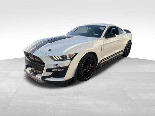 2021 Ford Shelby GT500 Base