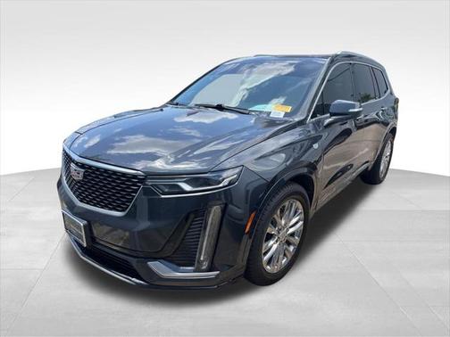 2022 Cadillac XT6 Premium Luxury FWD