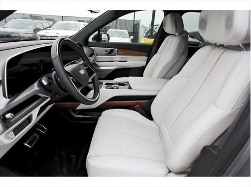 2026 Cadillac VISTIQ Sport