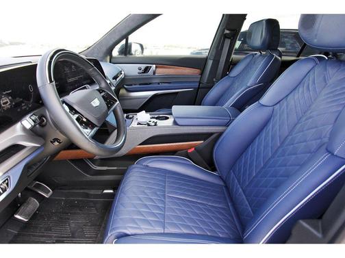 2026 Cadillac VISTIQ Premium Luxury