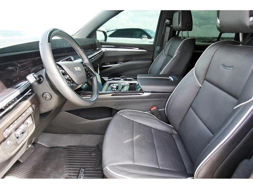2025 Cadillac Escalade Sport