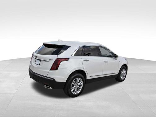2025 Cadillac XT5 Luxury