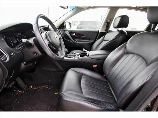 2016 INFINITI QX50 Base