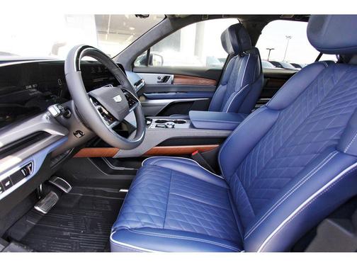 2026 Cadillac VISTIQ Premium Luxury