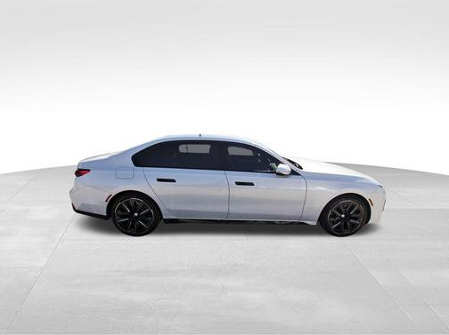 2024 BMW 760 i xDrive