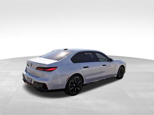 2024 BMW 760 i xDrive