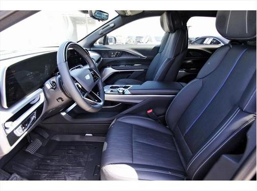 2025 Cadillac LYRIQ Sport w/1SJ
